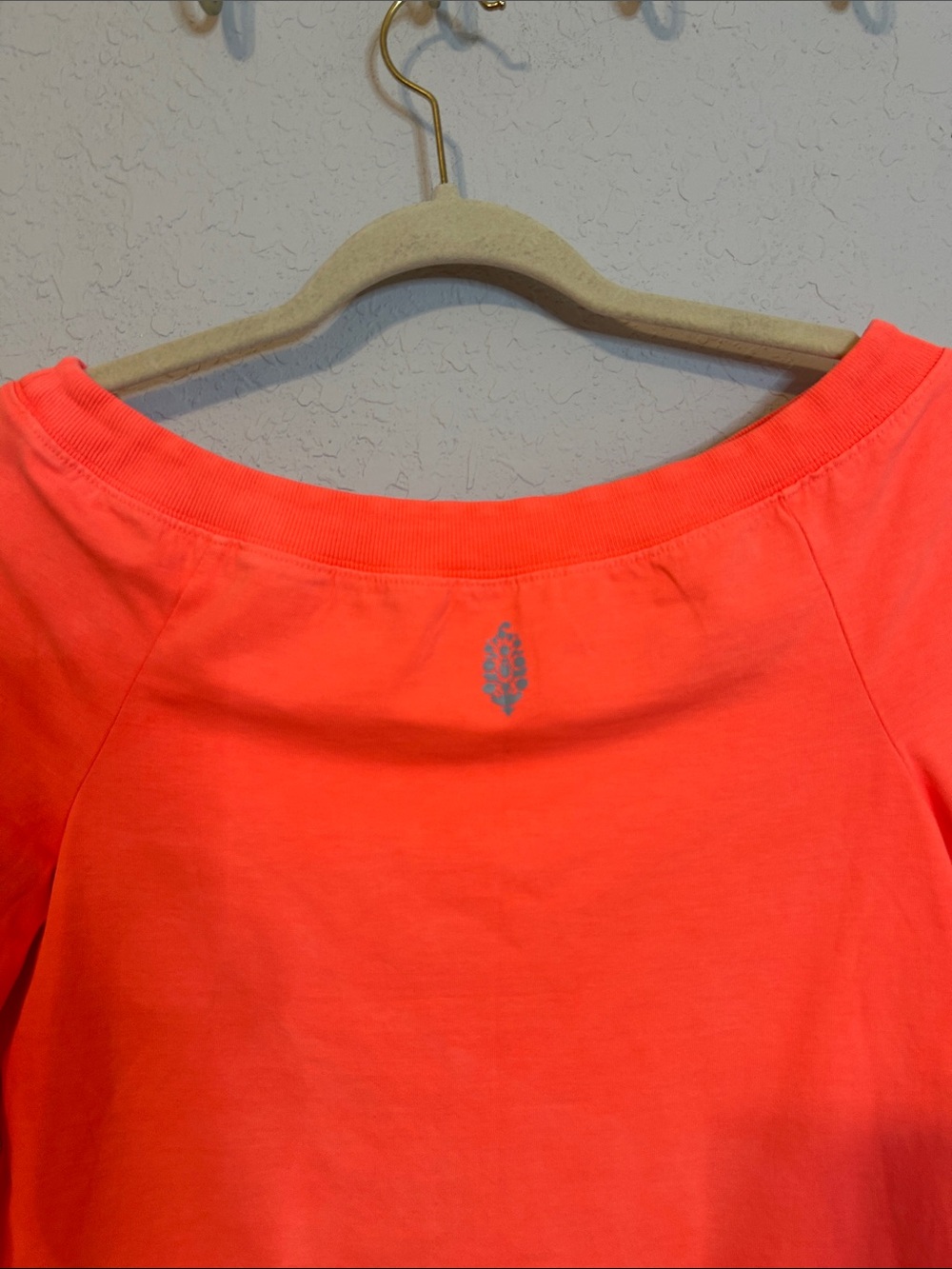 FP Movement Hot Shot Easy Set Orange Long Sleeve Top Shorts NWOT Size Large - Picture 4 of 9